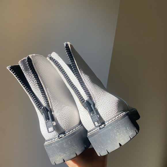 Matt & Nat White Leather boots - Picture 3 of 4